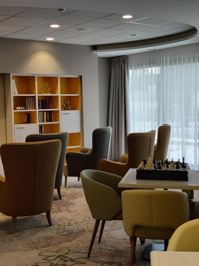 Residence Service Senior Domitys Les Alexis Montélimar Exteriér fotografie